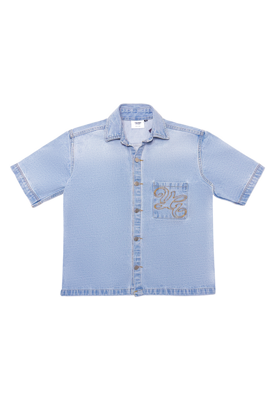 SHORT-SLEEVED DENIM SHIRT