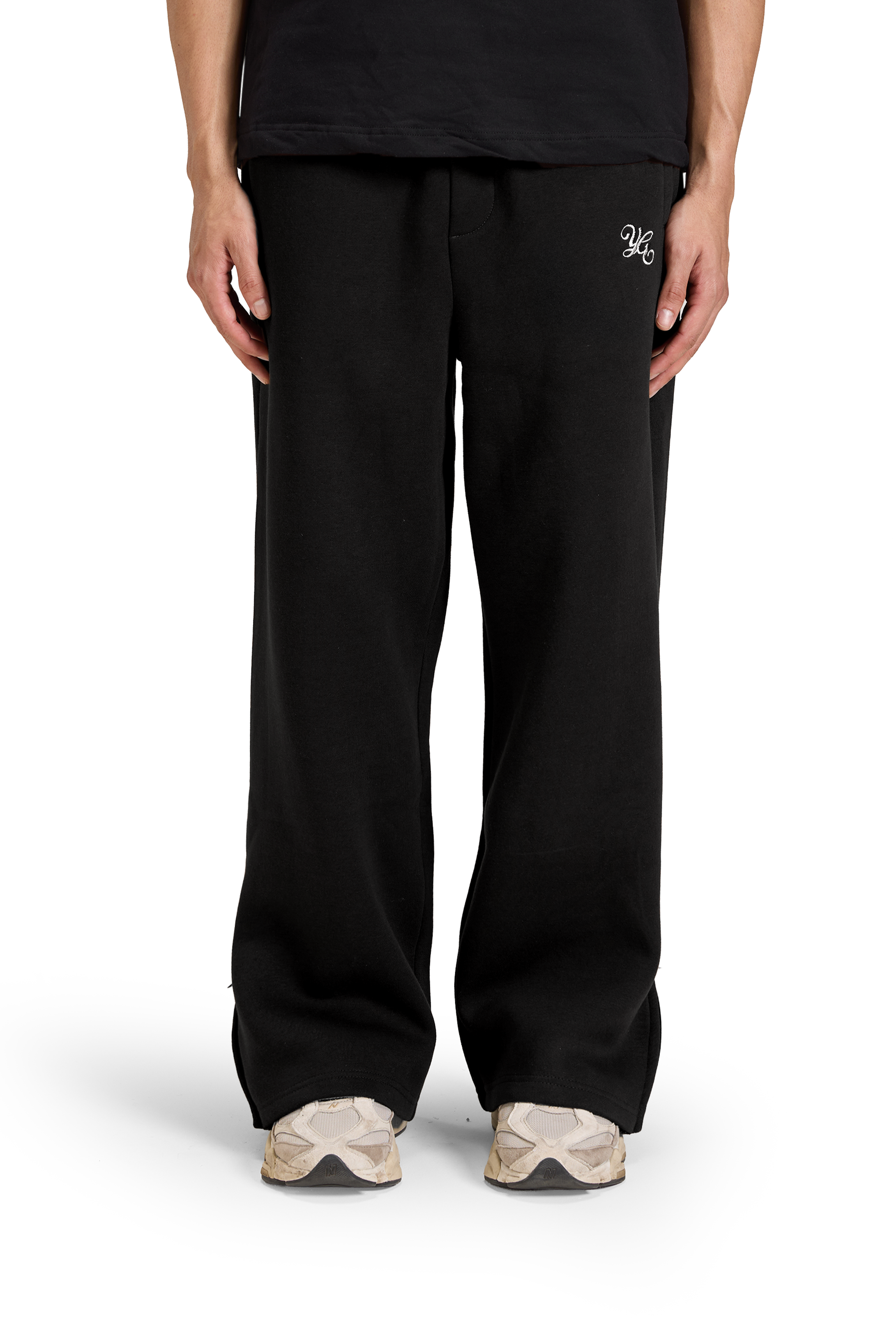 FLARED SWEATPANTS - BLACK