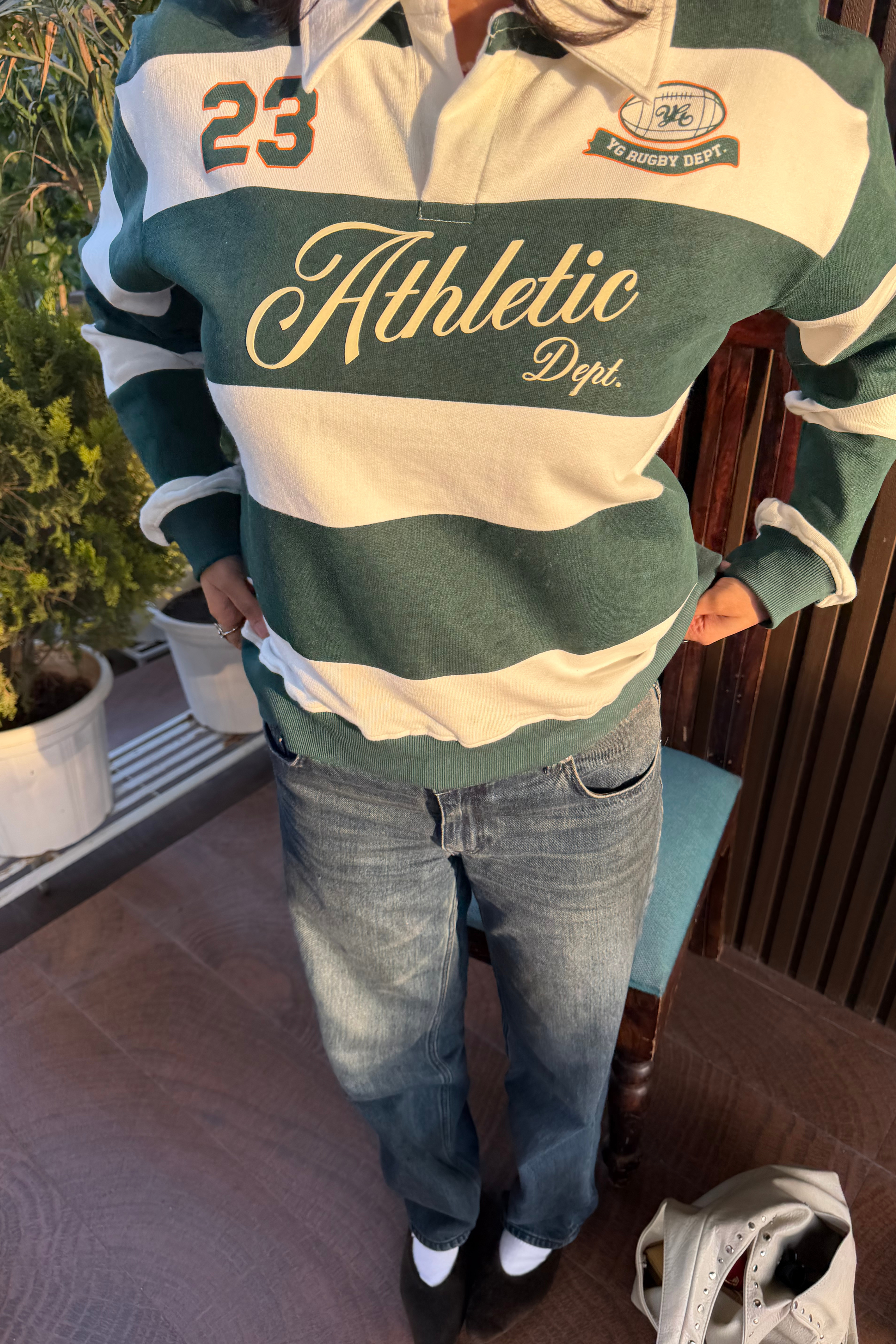 ATHLETIC STRIPED SWEATSHIRT