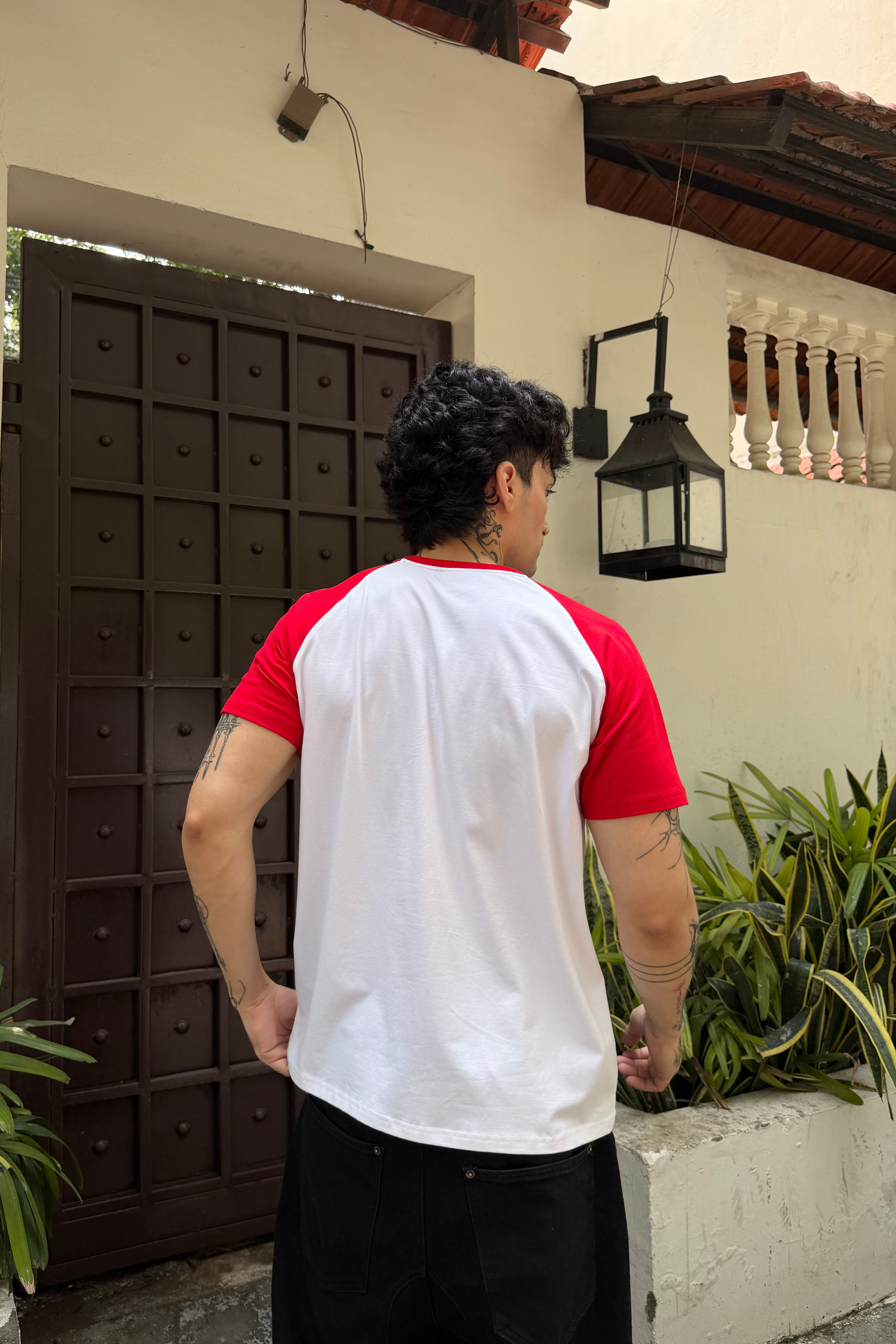 VINTAGE RAGLAN TEE